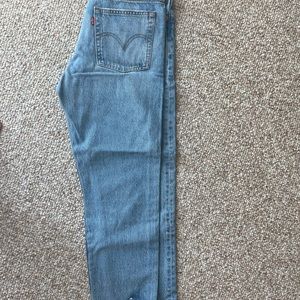 Levi’s Wedgie Jeans NWT Size 27